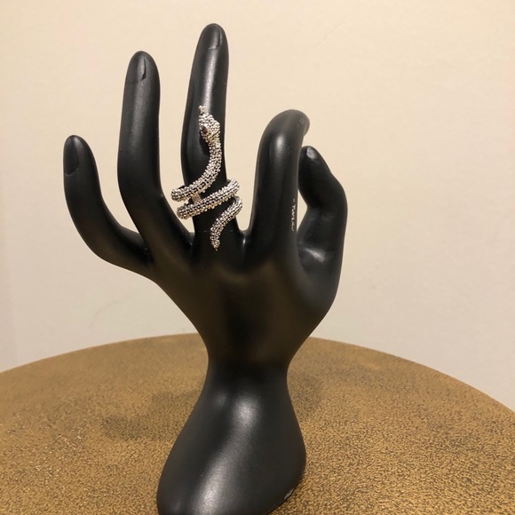 Snake Ring Silver Toned with Jewel Eyes NEW - Picture 1 of 8